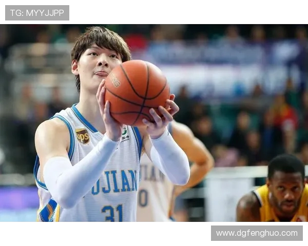 广州极限运动队在攀岩联赛中以73分稳居积分榜首位